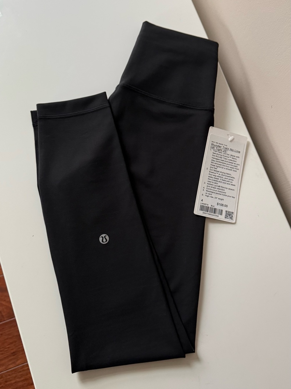 Lululemon size 4 Wunder under HR 25” no line NWT BLACK